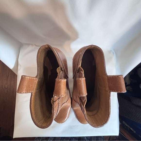 TORY BURCH Sz 6.5 Leather High Wooden Heel Bootie Clogs Distressed Rivets Studs - Picture 3 of 12